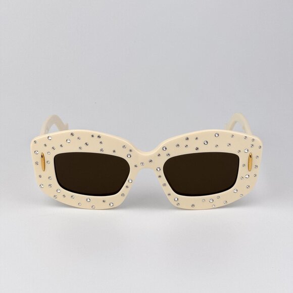 Loewe ANAGRAM LW4114IS Sunglasses – Crystal Studs Ivory | Model LW4114IS 25E - Picture 7 of 13